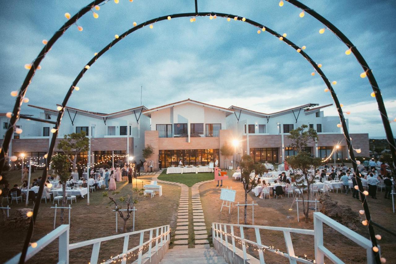 Skyebay Club Hotel Hengchun South Gate Exterior photo