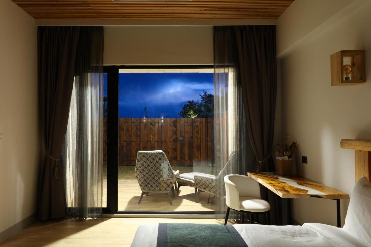 Skyebay Club Hotel Hengchun South Gate Exterior photo