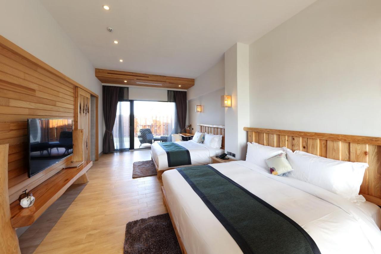 Skyebay Club Hotel Hengchun South Gate Exterior photo